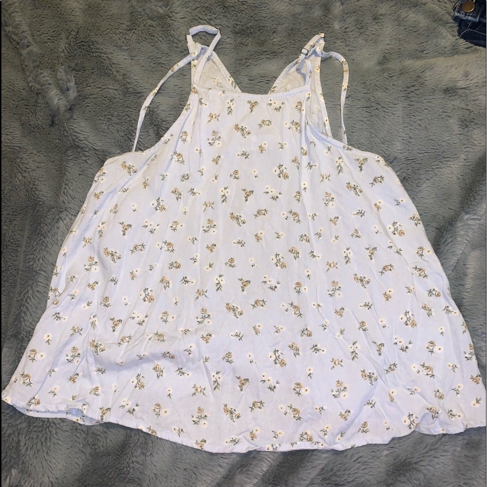 Hollister top